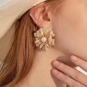 Pearl Flower Earrings for Women, Bohemian minimalist chic 14K gold-plated stud earrings, 925 silver jewelry gifts