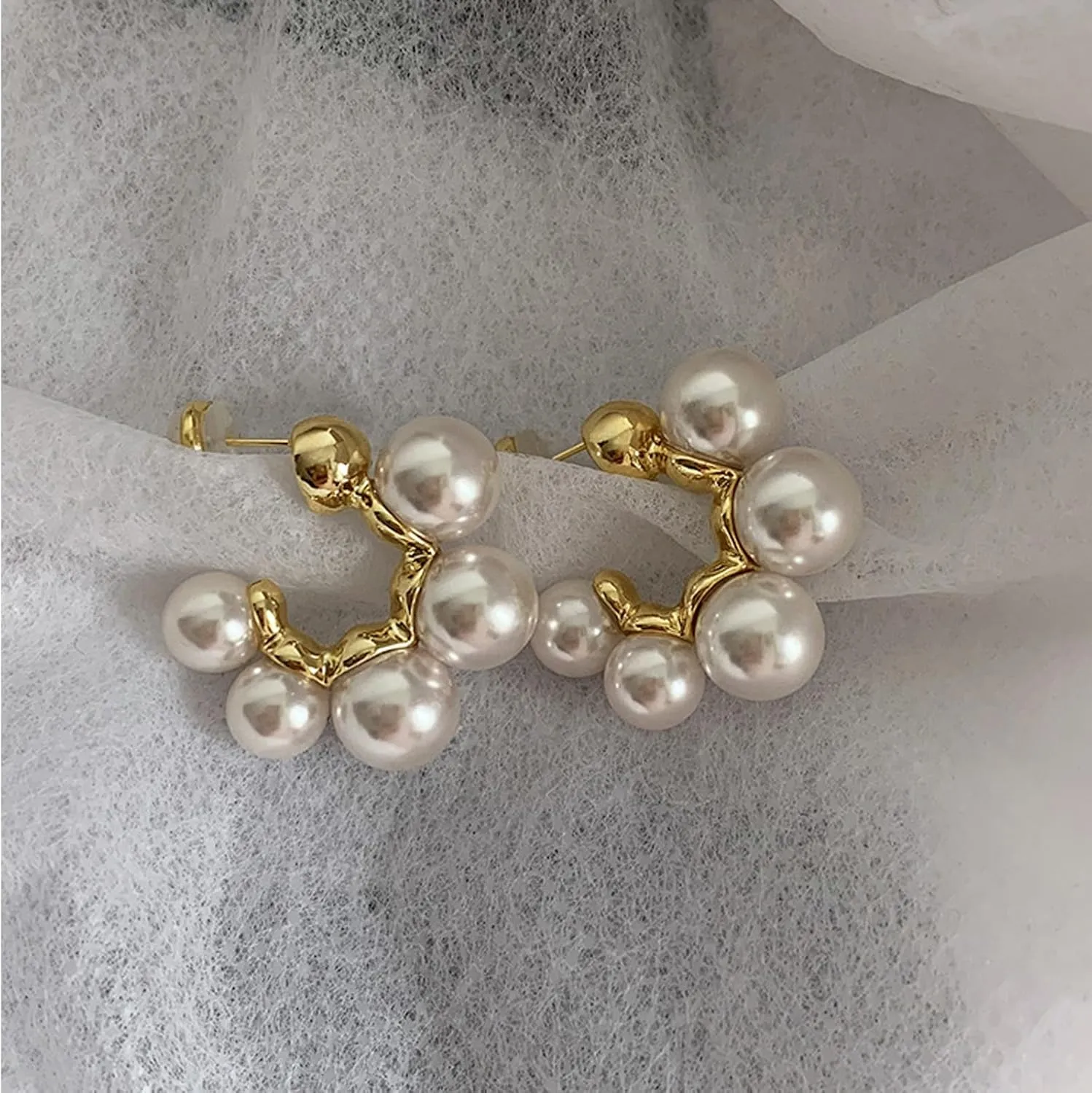 Pearl Hoop Earrings for Women Gold Pearl Earrings Gold Huggie Hoop Earrings Trendy Jewelry Gifts