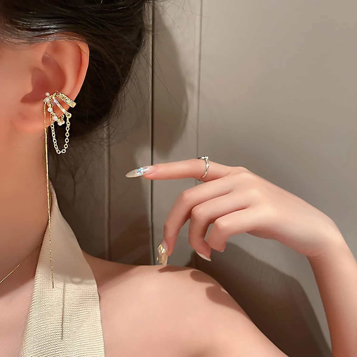 Pearl Tassel Clip-on Earrings Cubic Zirconia Wraps Earrings Dainty Chains Cuffs Earrings for Women (Gold, One Size)