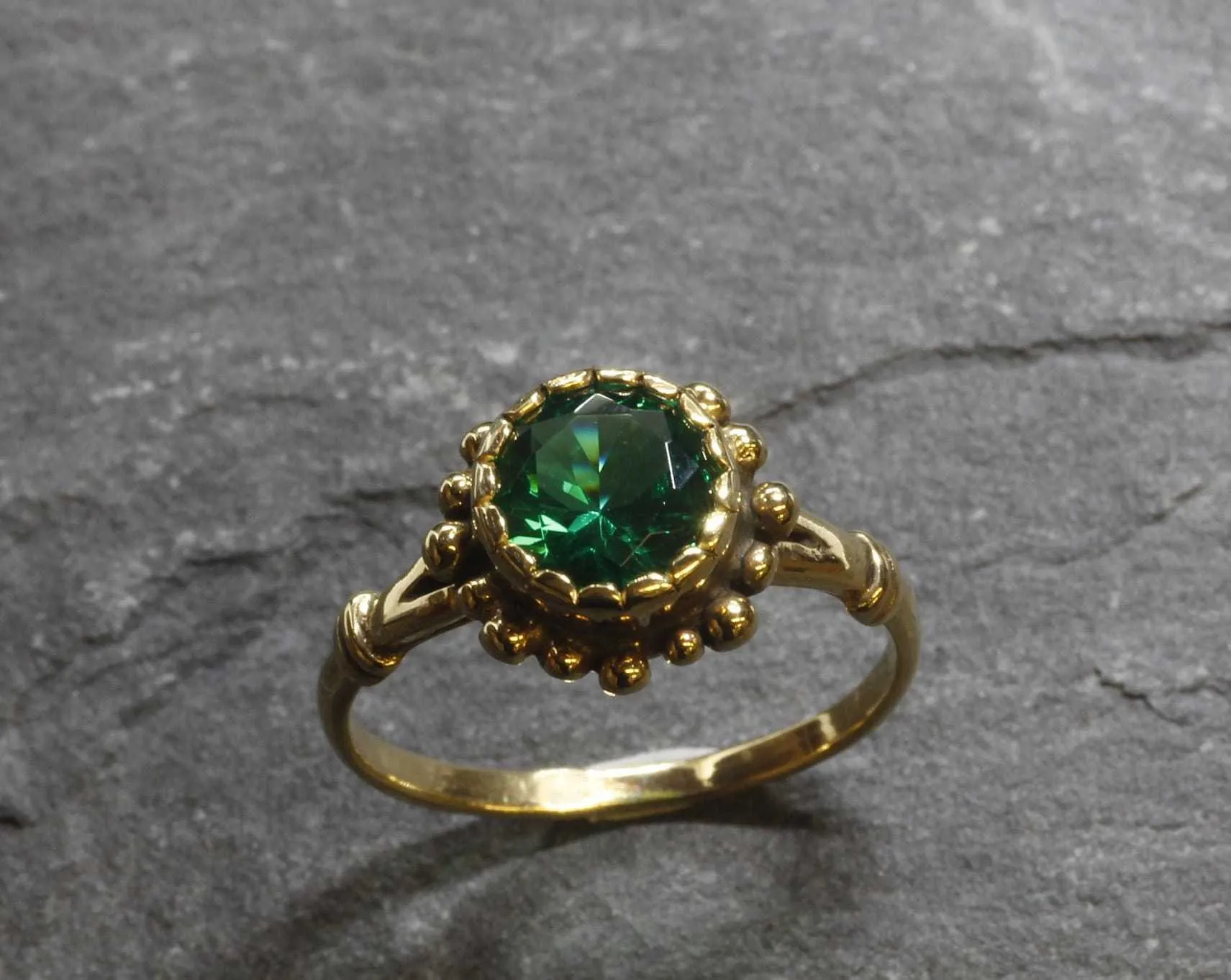 Round Emerald Gold Ring, Flower Emerald Ring, Emerald Vintage Ring