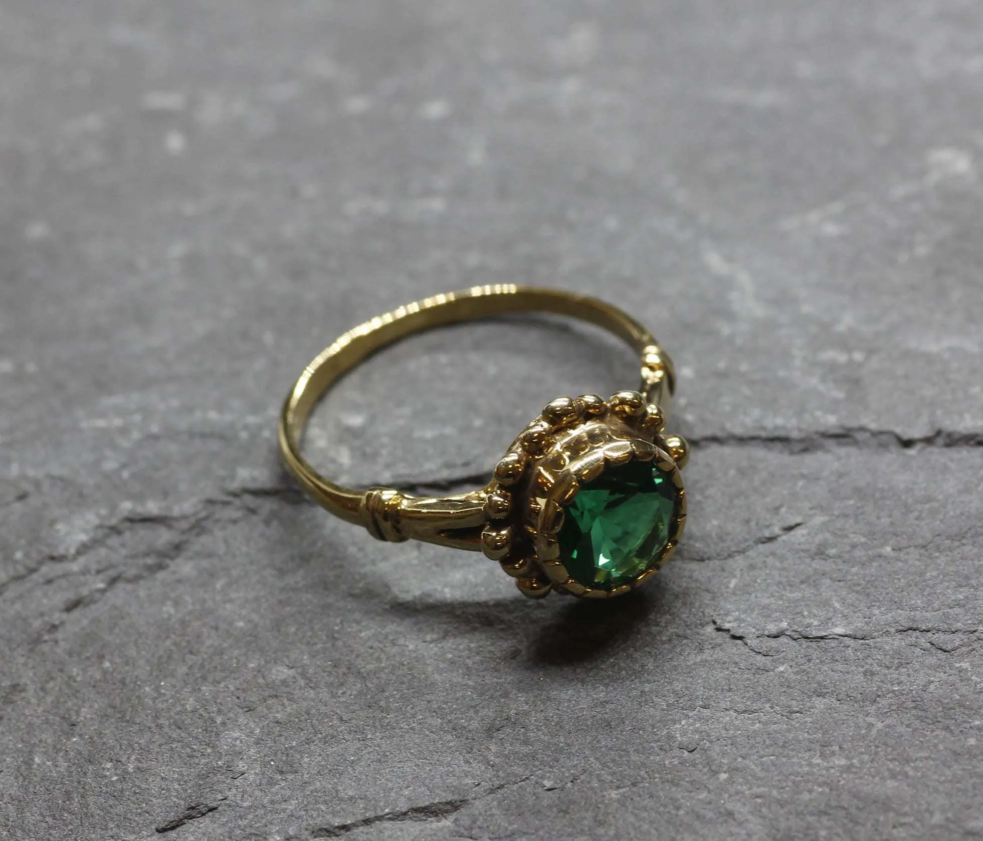 Round Emerald Gold Ring, Flower Emerald Ring, Emerald Vintage Ring