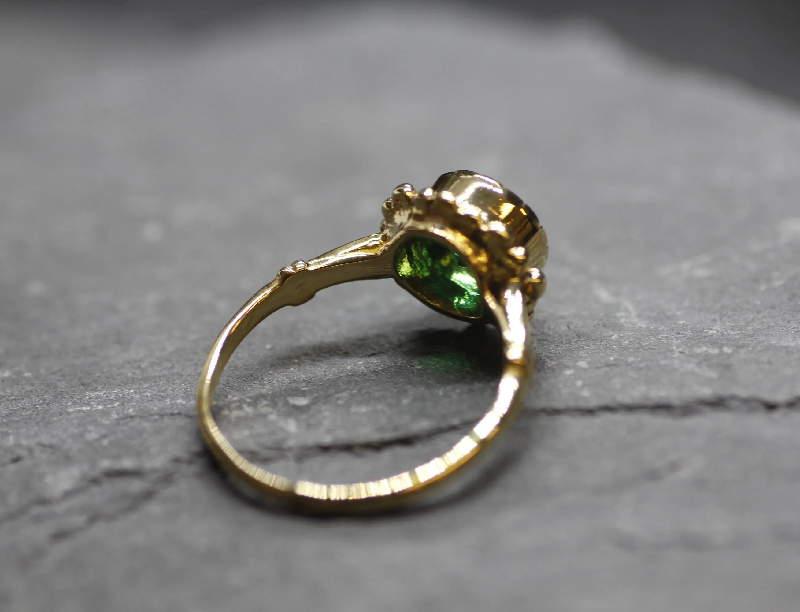 Round Emerald Gold Ring, Flower Emerald Ring, Emerald Vintage Ring