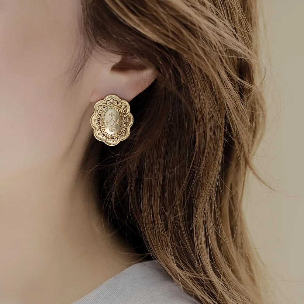 Scallop Concho Earrings
