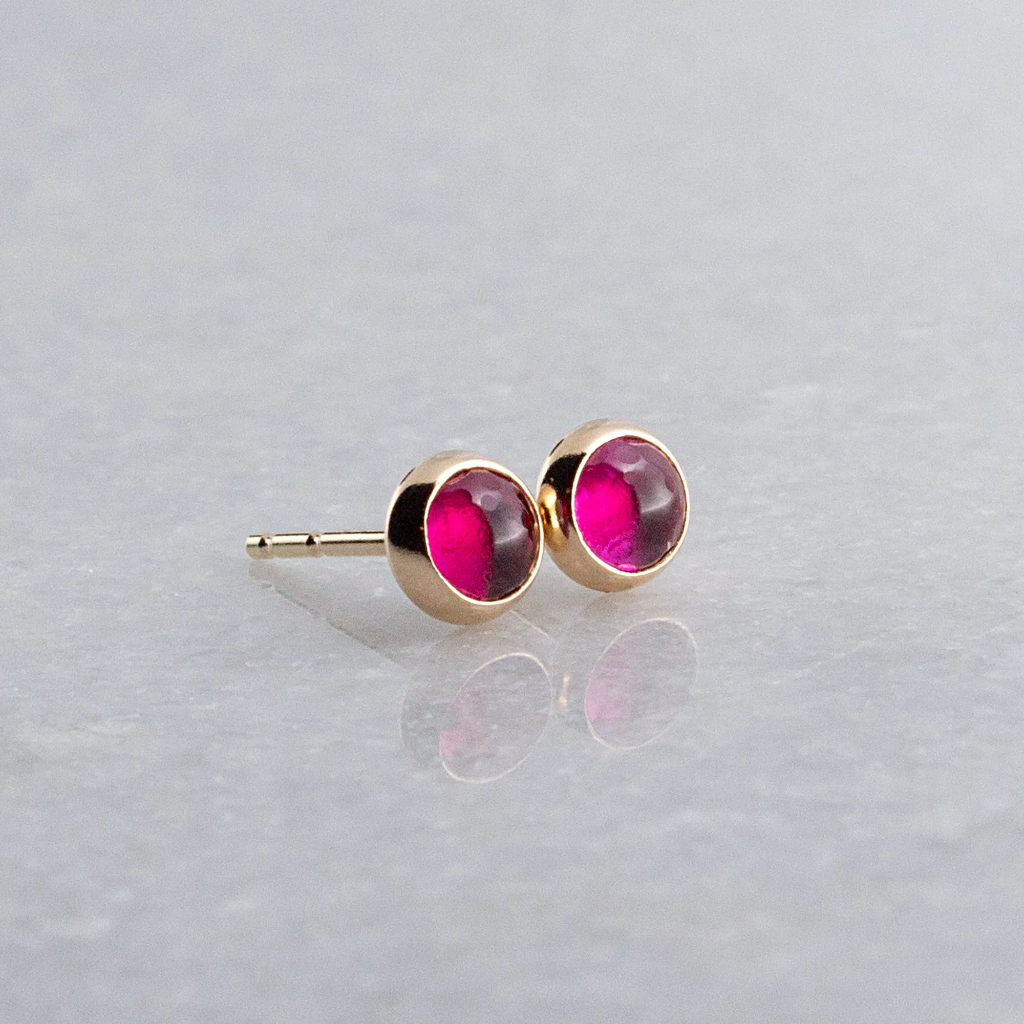 SOLID GOLD Stud Earrings with Ruby 4 mm