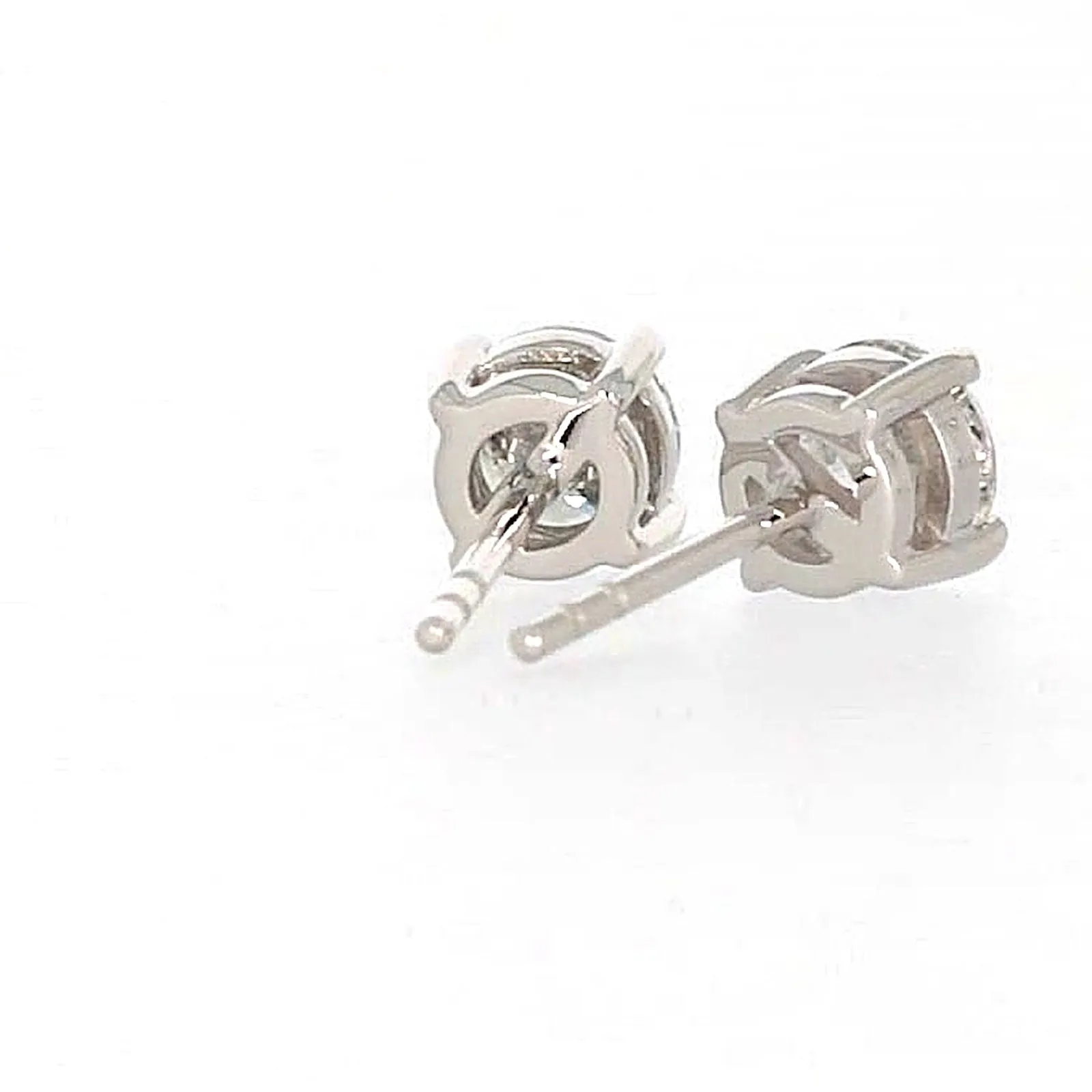 Solitaire 18ct White Gold Round Brilliant Cut with 1 CARAT tw of Diamonds Stud Earrings