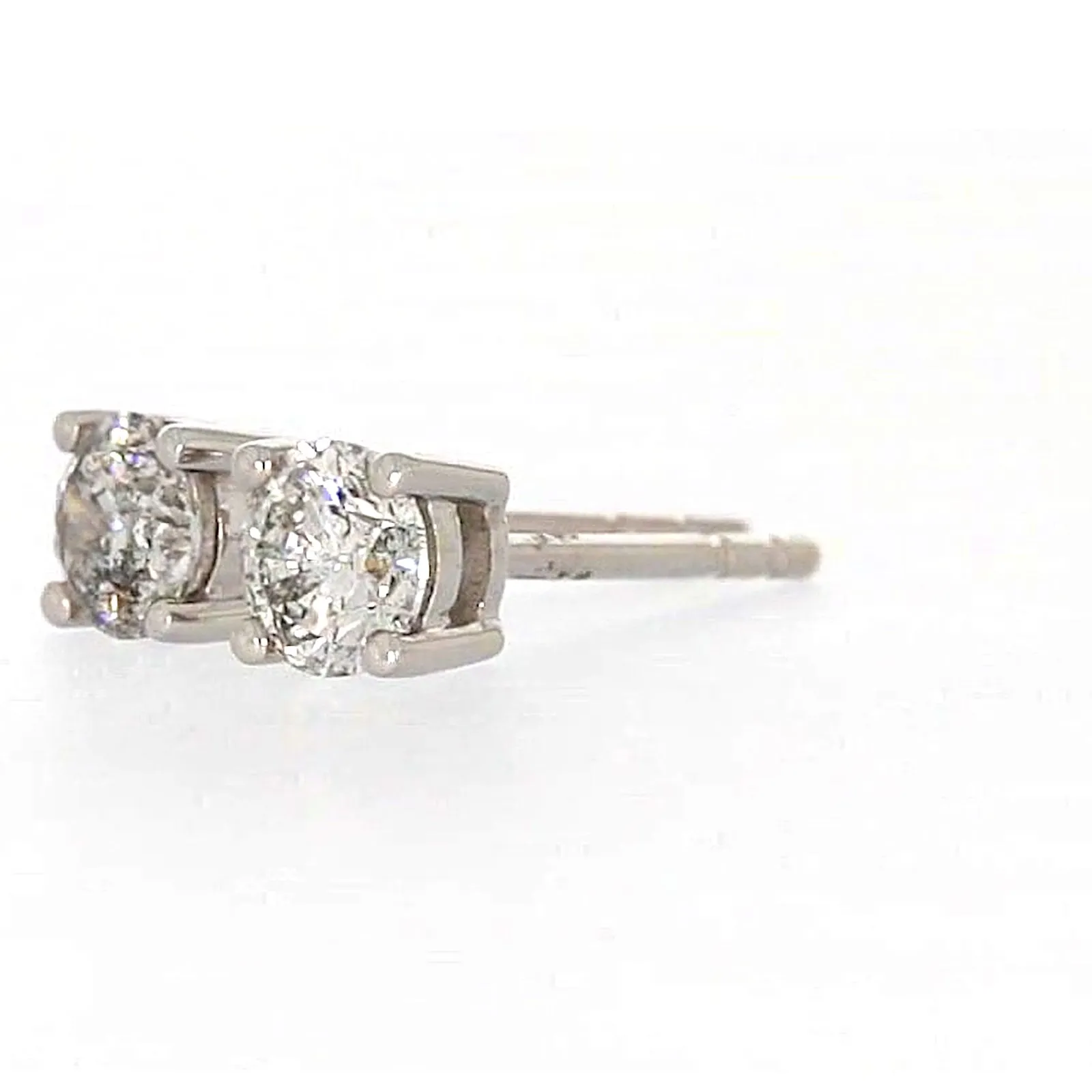 Solitaire 18ct White Gold Round Brilliant Cut with 1/2 Carat tw of Diamonds Studs