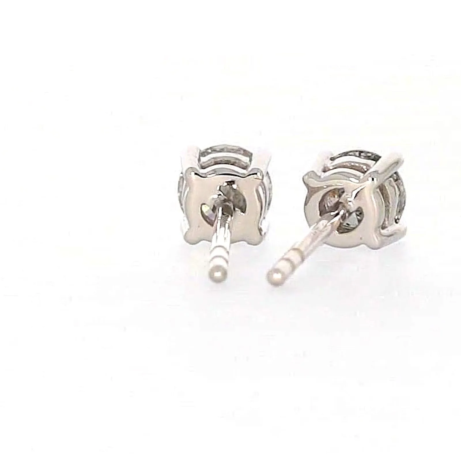 Solitaire 18ct White Gold Round Brilliant Cut with 1/2 Carat tw of Diamonds Studs