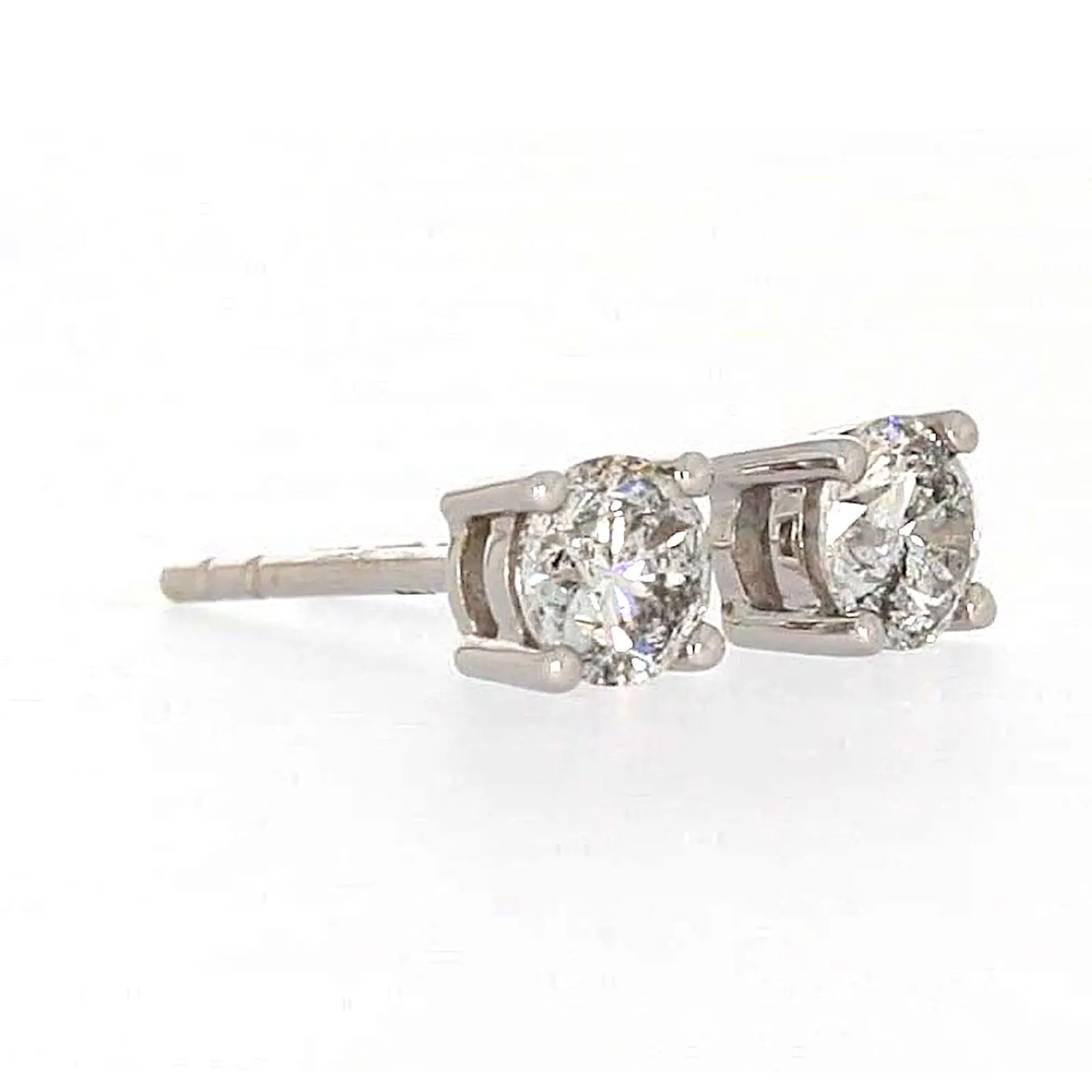 Solitaire 18ct White Gold Round Brilliant Cut with 1/2 Carat tw of Diamonds Studs