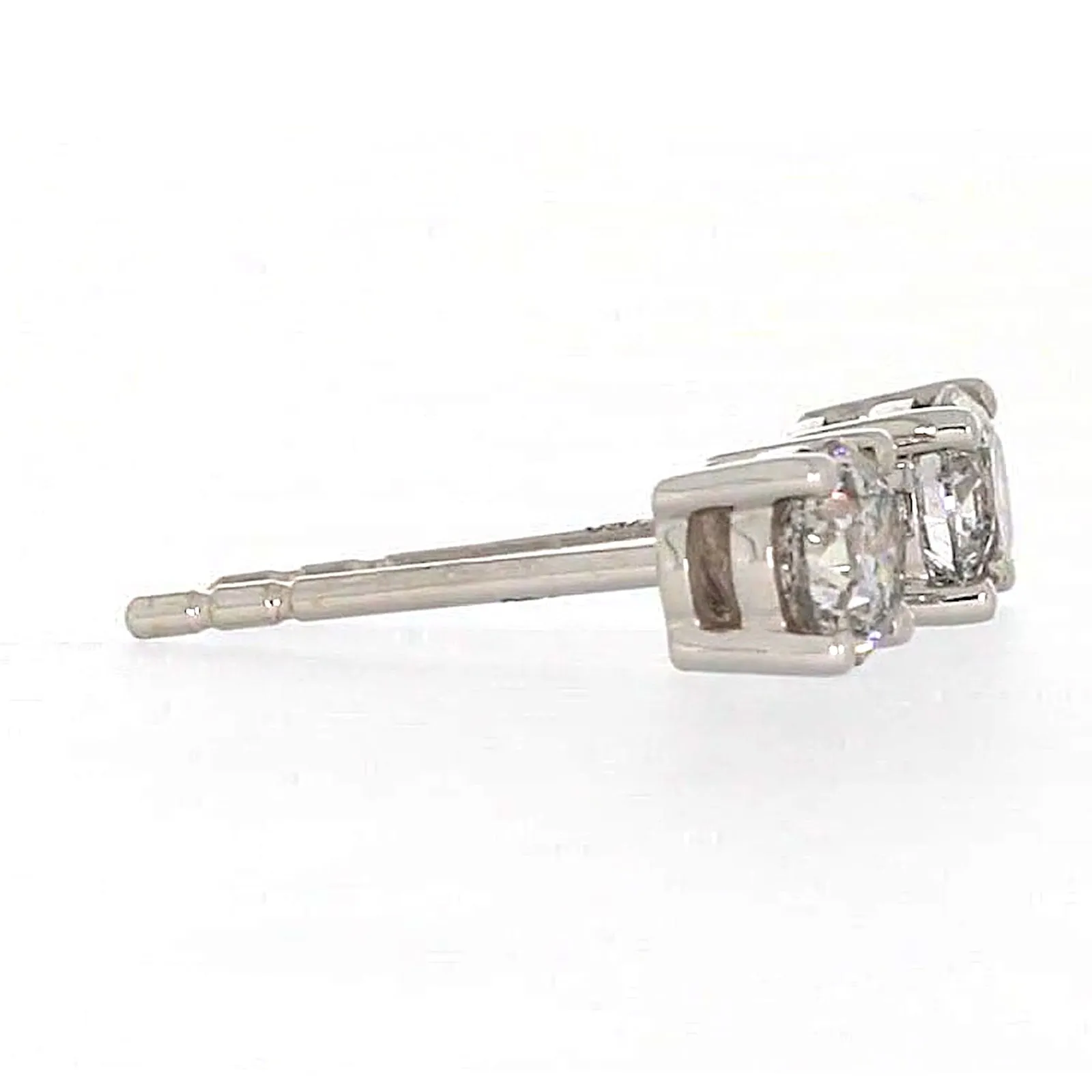 Solitaire 18ct White Gold Round Brilliant Cut with 1/2 Carat tw of Diamonds Studs
