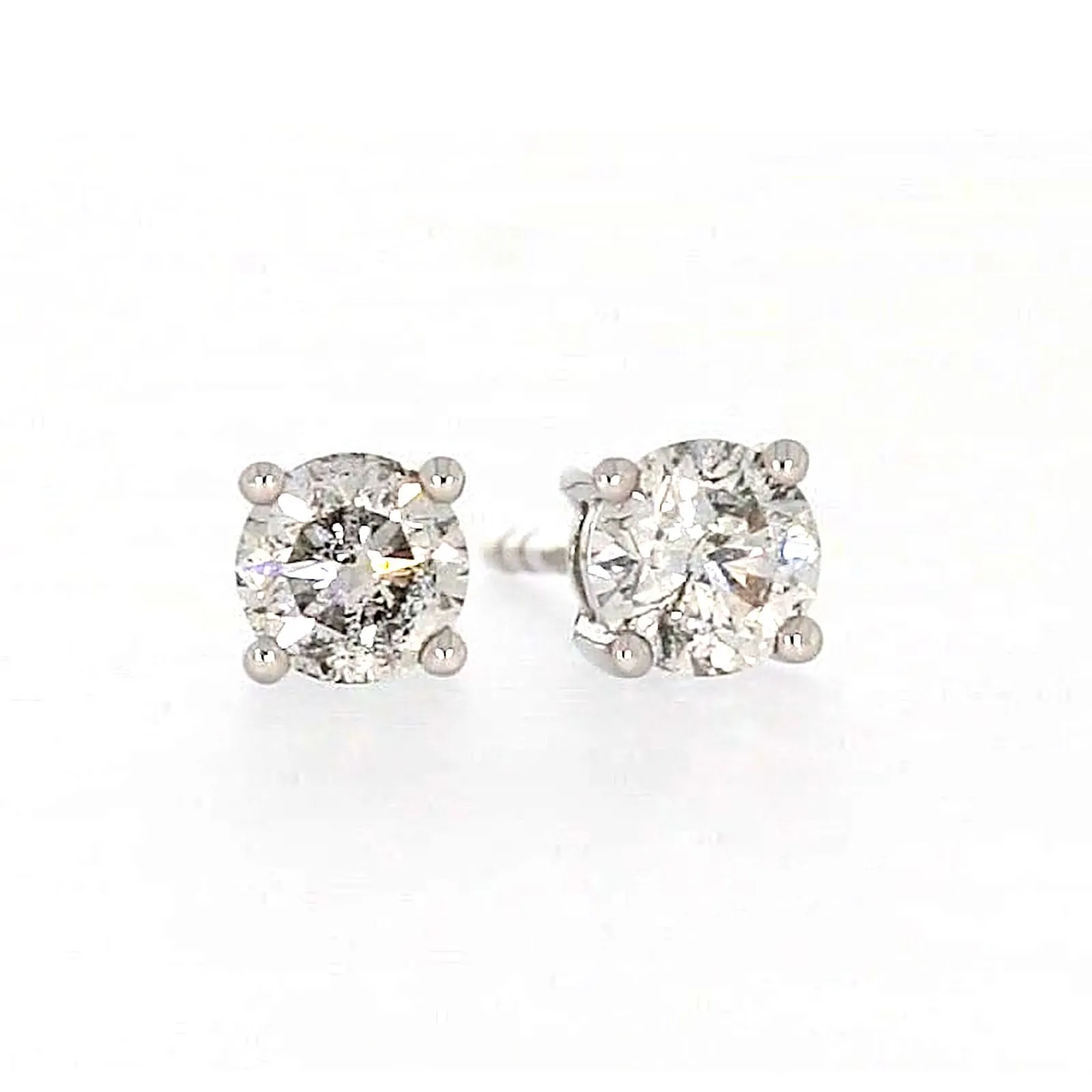 Solitaire 18ct White Gold Round Brilliant Cut with 1/2 Carat tw of Diamonds Studs