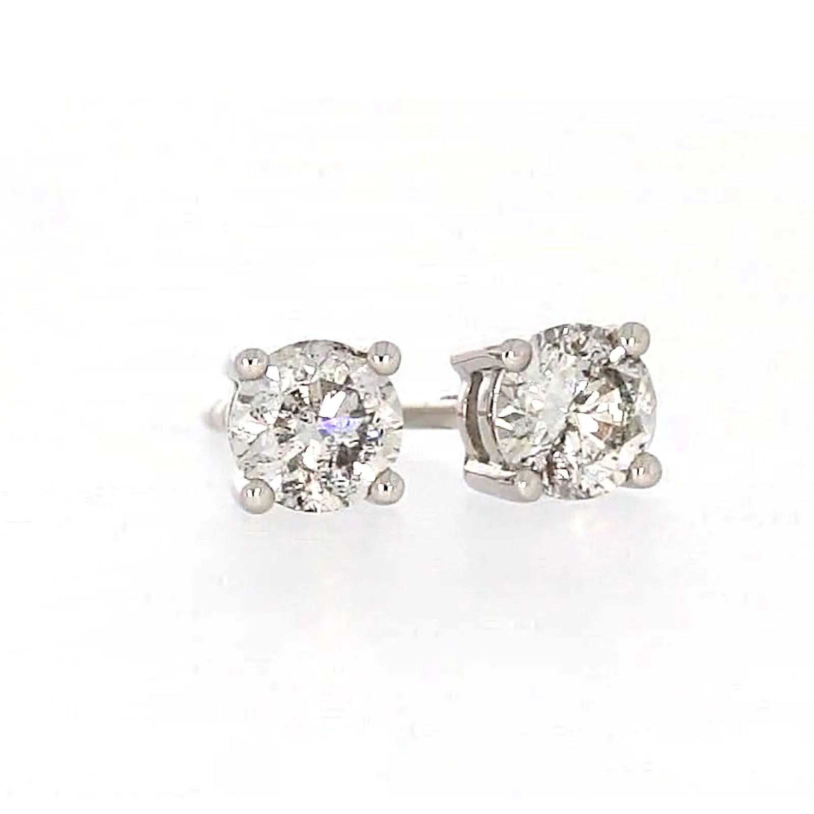Solitaire 18ct White Gold Round Brilliant Cut with 1/2 Carat tw of Diamonds Studs