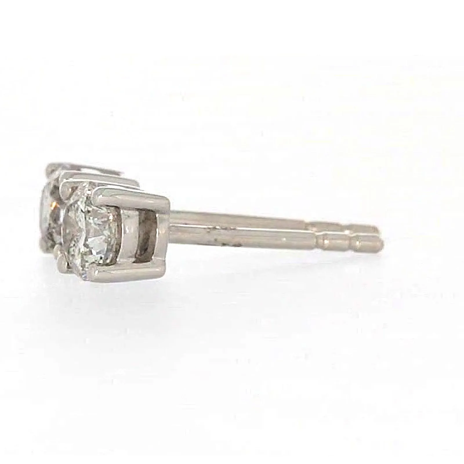 Solitaire 18ct White Gold Round Brilliant Cut with 1/2 Carat tw of Diamonds Studs