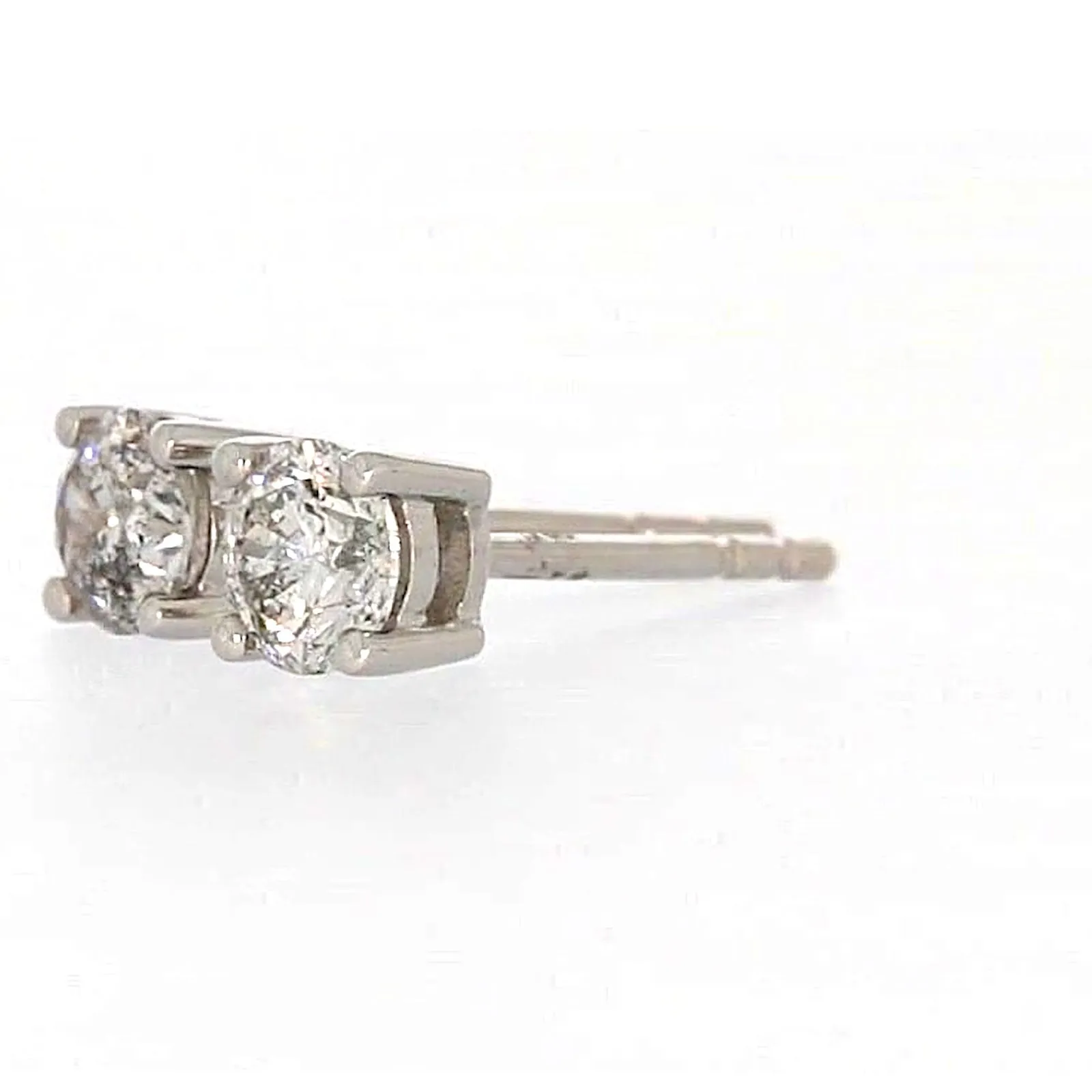 Solitaire 18ct White Gold Round Brilliant Cut with 1/2 Carat tw of Diamonds Studs