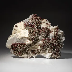 Spessartine Garnet with Muscovite on Albite Matrix From Tongbei-Yunling District, Fujian Province, China