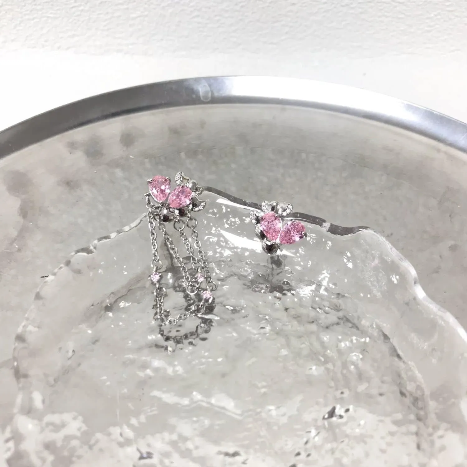 Sweet Cool Style Tassel Love Heart Pink Zircon Stud Earrings Minimalist Asymmetrical Earrings 925 Silver Needle Gift for Women