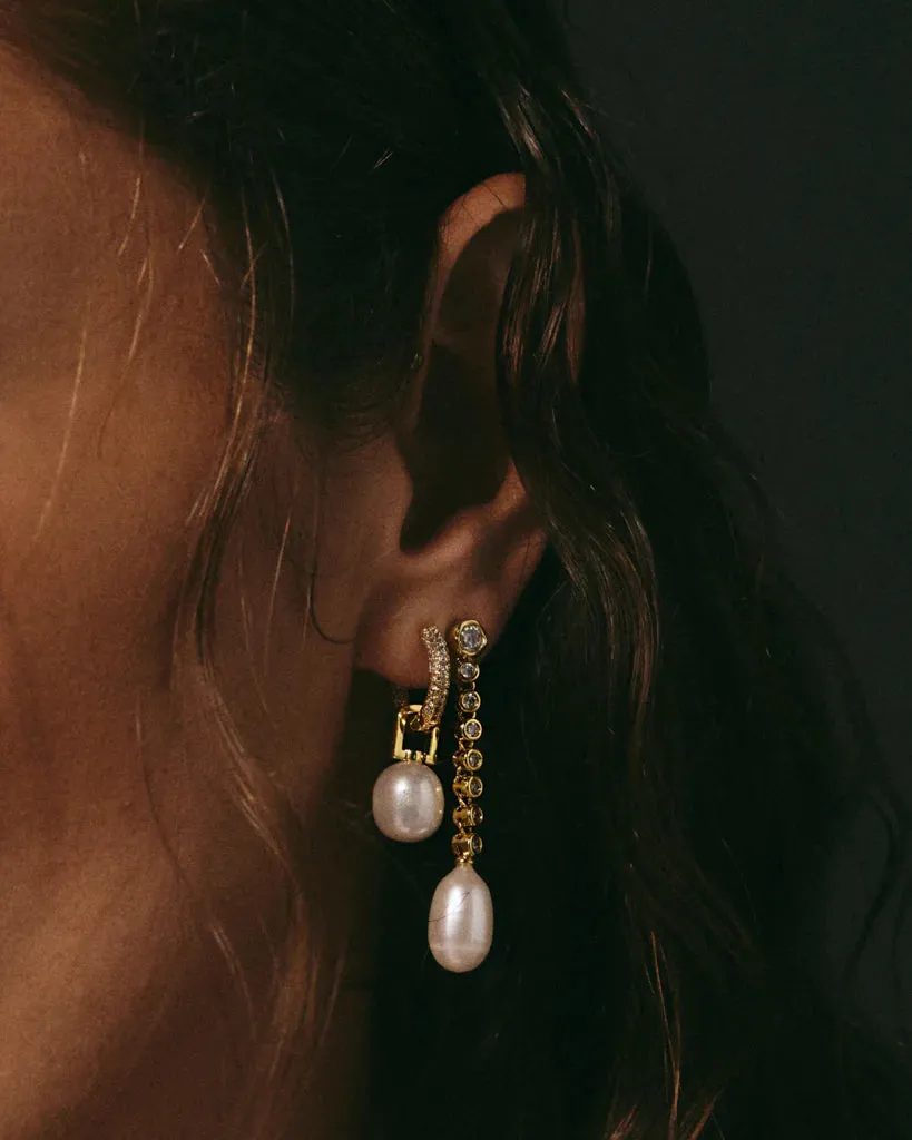 The Pearl Drop Studs