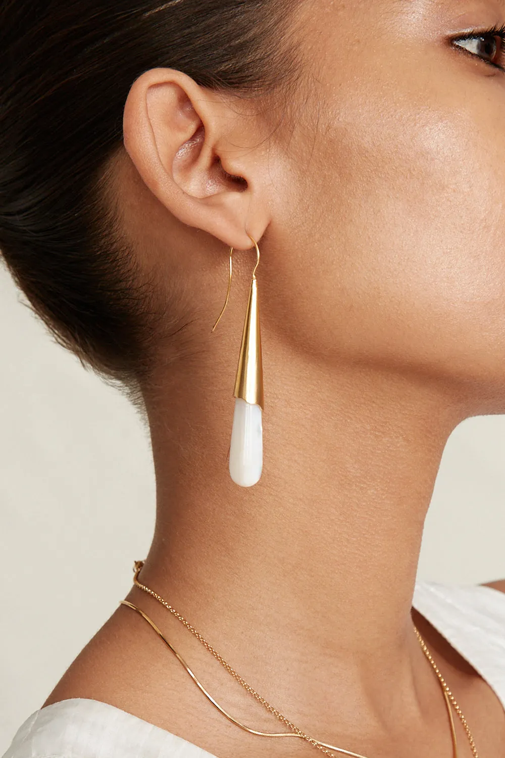 Tide Earrings White MOP