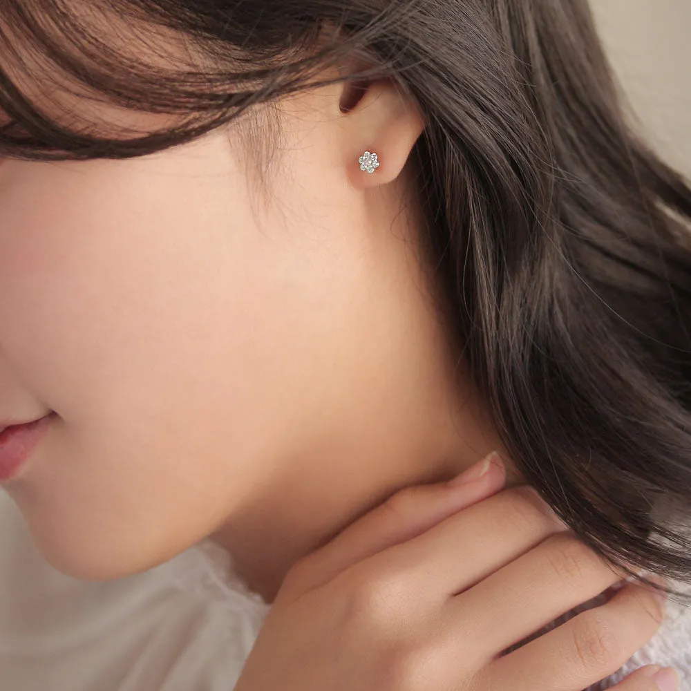 Tiny Flower Stud Set