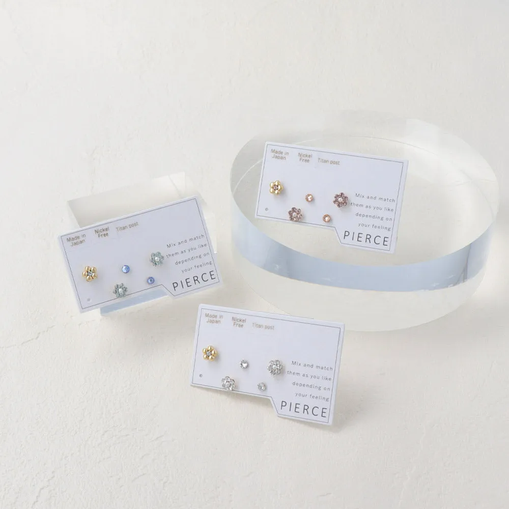 Tiny Flower Stud Set