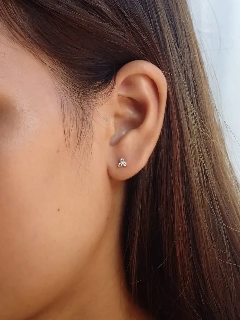 Trio Diamond Stud Earrings / 14k Solid Gold Three Stone Earrings/Minimalist Gold Earrings/Tiny Cluster Earrings (14k White Gold)