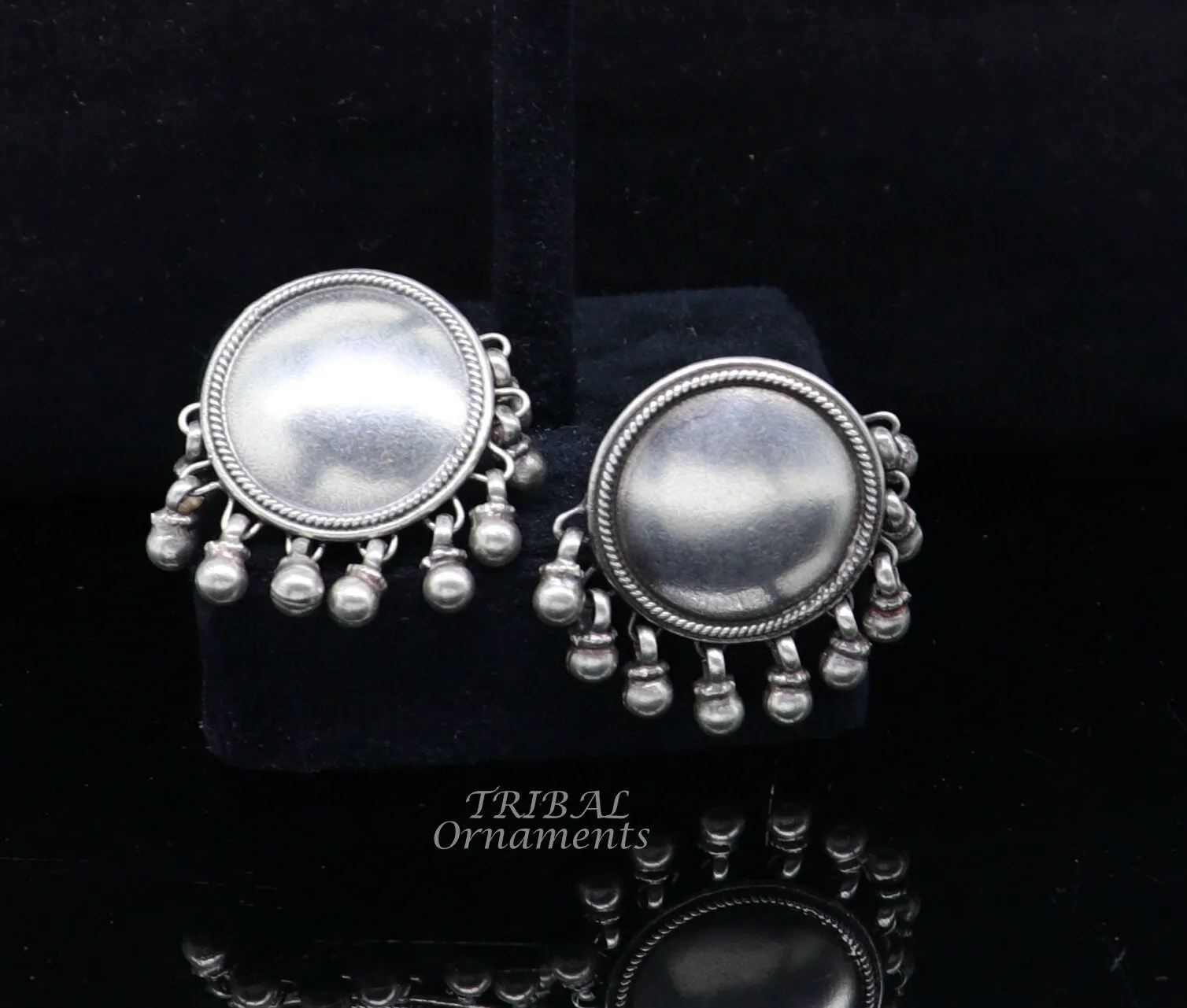 Vintage design 925 sterling silver plain style handmade round design fabulous Stud earrings tribal jewelry from Rajasthan india  s1048
