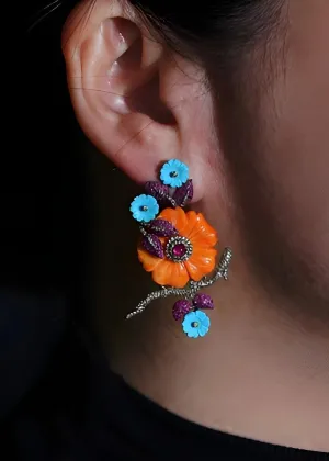 Vintage Floral Coral Carving Art Solid 18K Gold Earrings