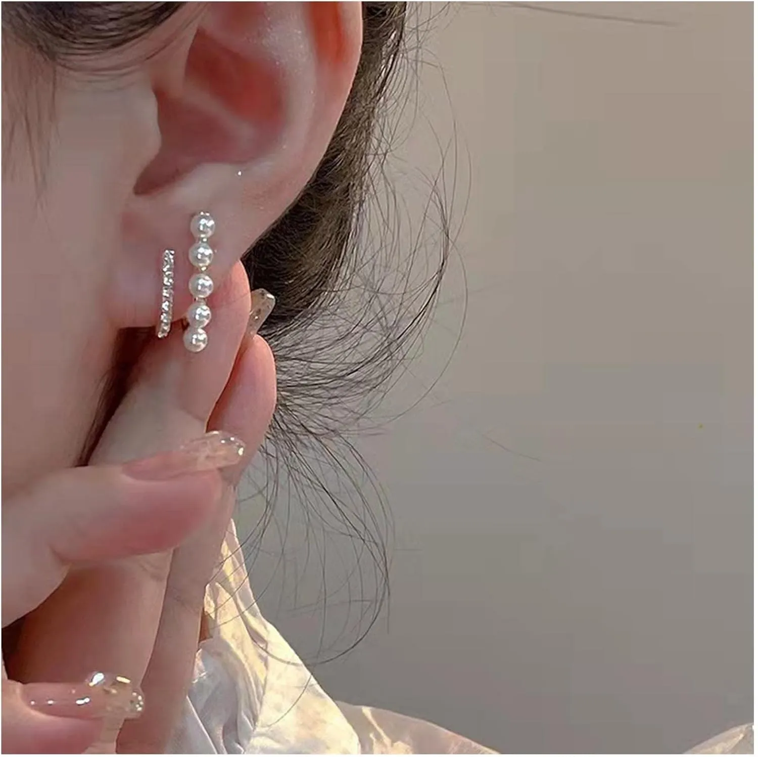 Vintage Pearl Bar Stud Earrings Crystal Pearl Earrings Rhinestone Pearl Bar Earrings Gold C Shape Stud Earrings Jewelry for Women (Gold)