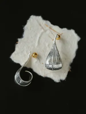 Vintage Striped Curled Leaf Drop Earrings