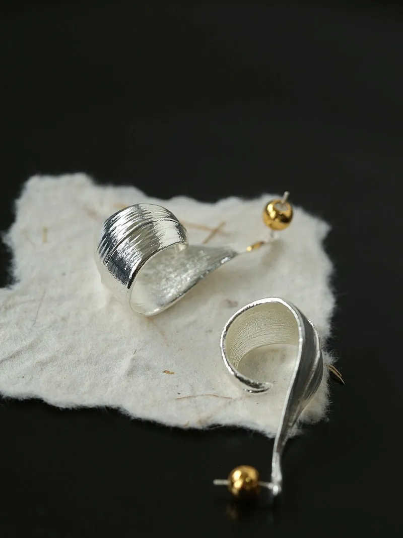 Vintage Striped Curled Leaf Drop Earrings