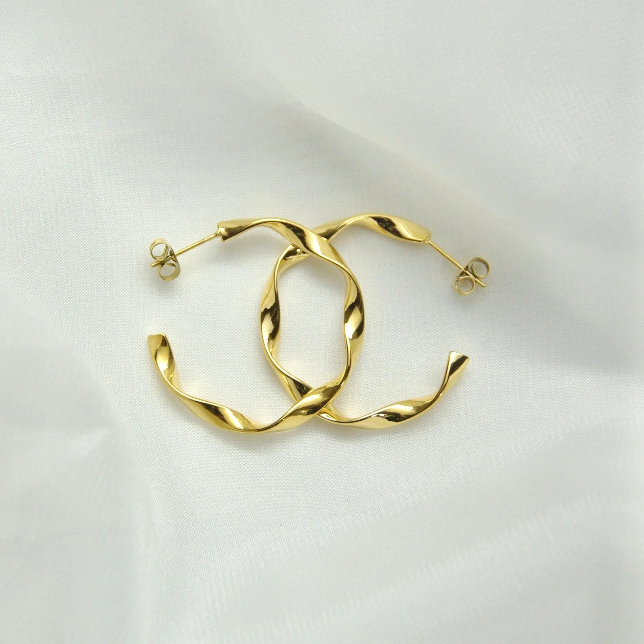 Wavy Hoop Earrings