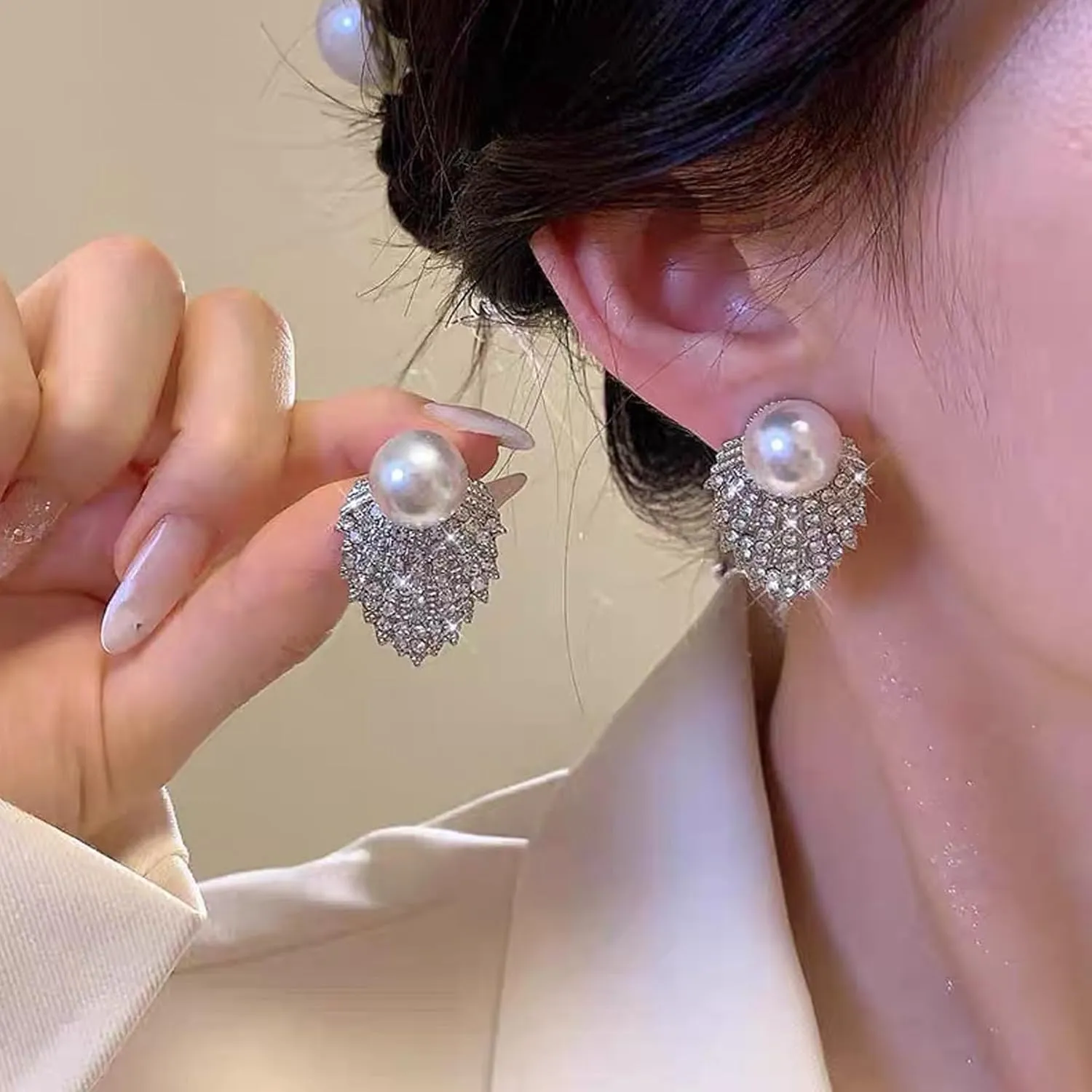 Wedding Pearl Earrings for Women Brides Silver Pearl Cluster Drop Stud Earrings Rhinestone Prom Bridal Earring Sparkly Cubic Zirconia Wedding Jewelry Bridesmaid Gifts