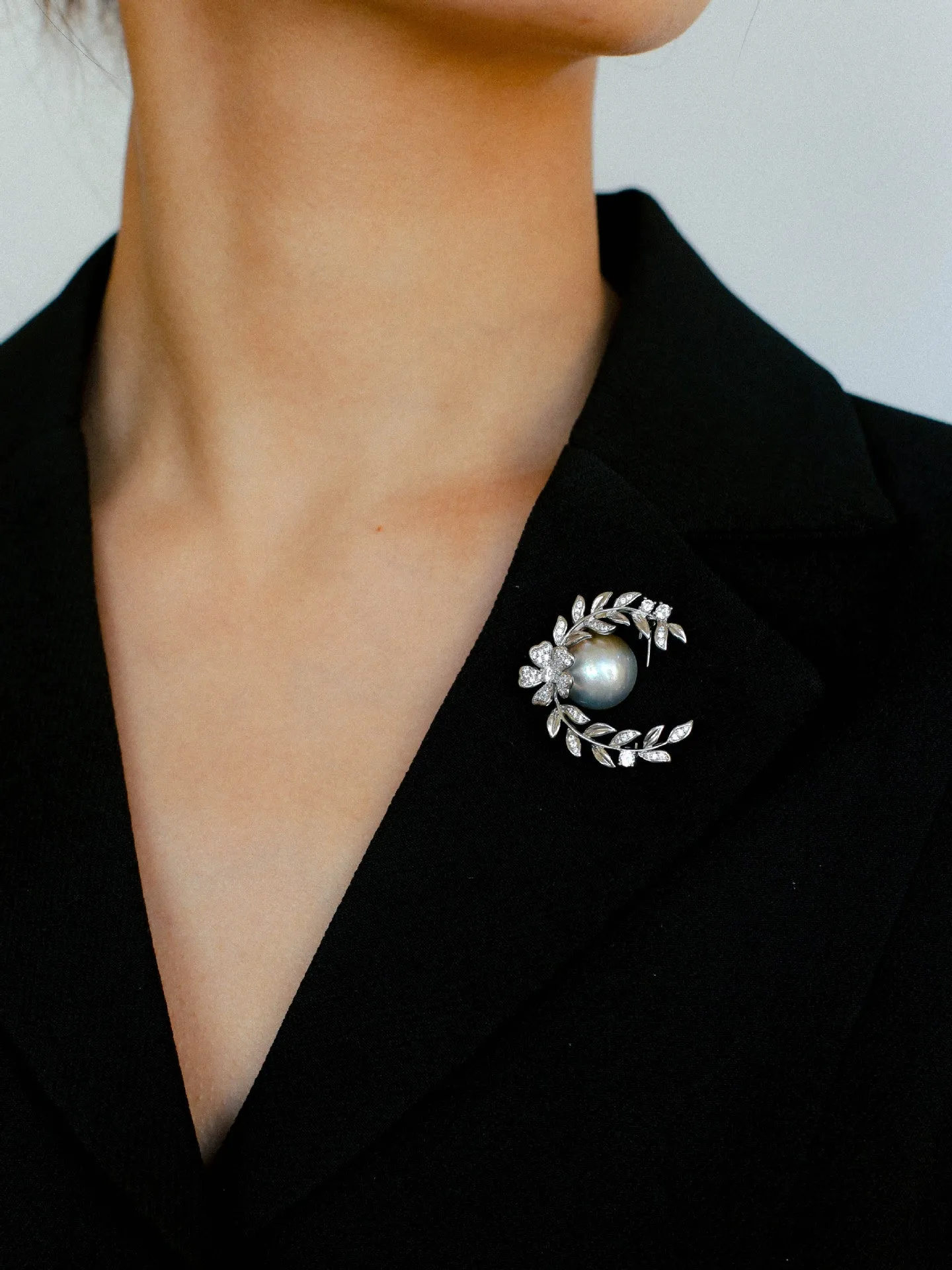 Wheat Spike Gray Mabe Pearl Brooch
