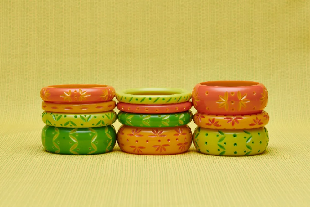 Wide Zest Carved Bangle
